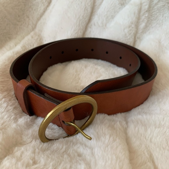 Auxiliary Accessories - BNWOT Aritzia Auxiliary Classic Leather Belt - XS